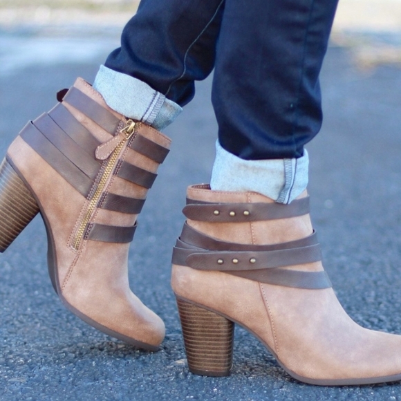 Madden Girl • Boots | 8.5 - Picture 4 of 7